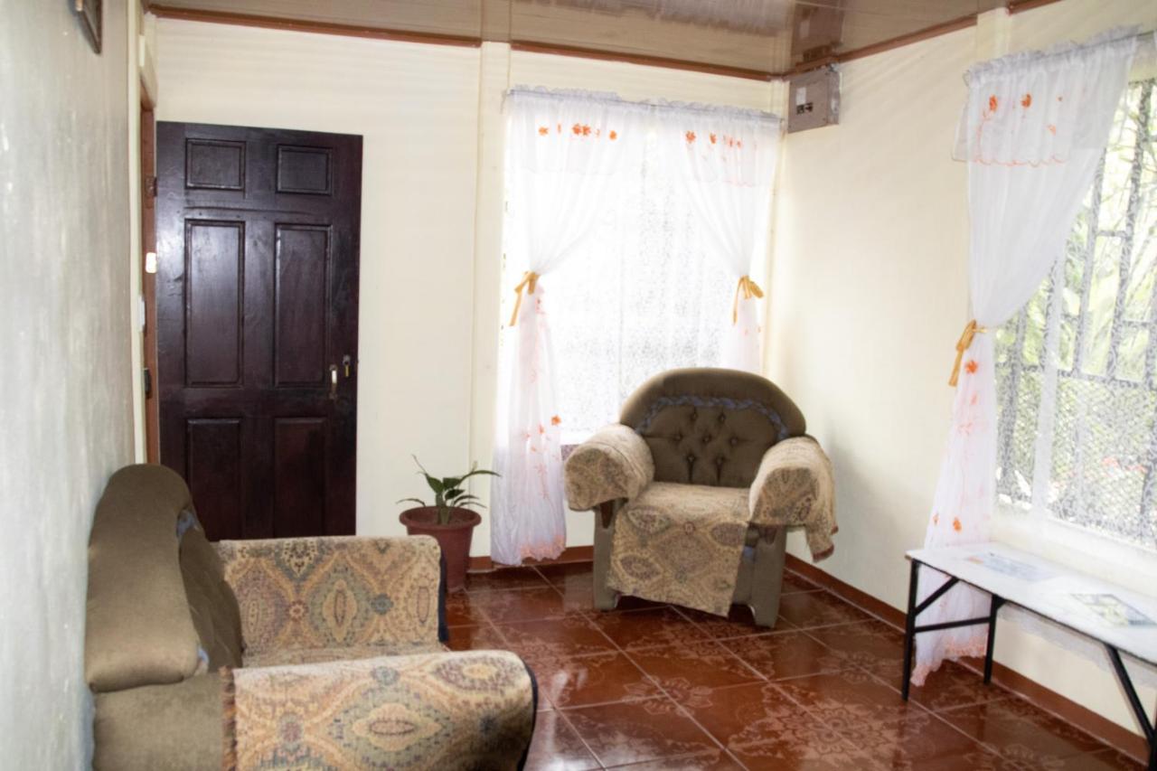 The Corner House Tortuguero Exterior foto