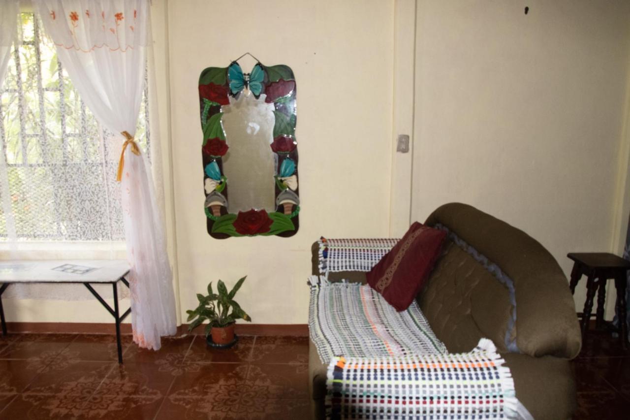 The Corner House Tortuguero Exterior foto